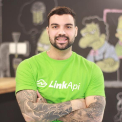 Thiago Lima, da LinkApi, traz 4 lições sobre crescimento e venda do negócio